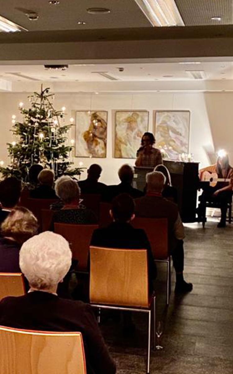 Weihnachten im Vulkanlandhotel Legenstein - gemeinsame Weihnachtsfeier mit Texten, Musik und Bescherung